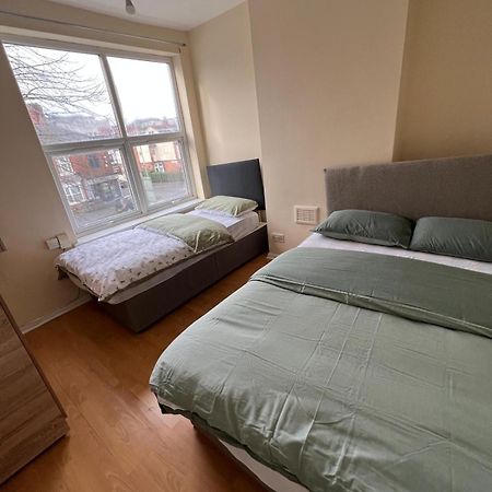 210 Welford Road Villa เลสเตอร์ ภายนอก รูปภาพ